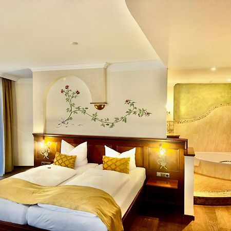Kristall- & Vitalhotel Bergknappenhof Боденмайс Екстер'єр фото