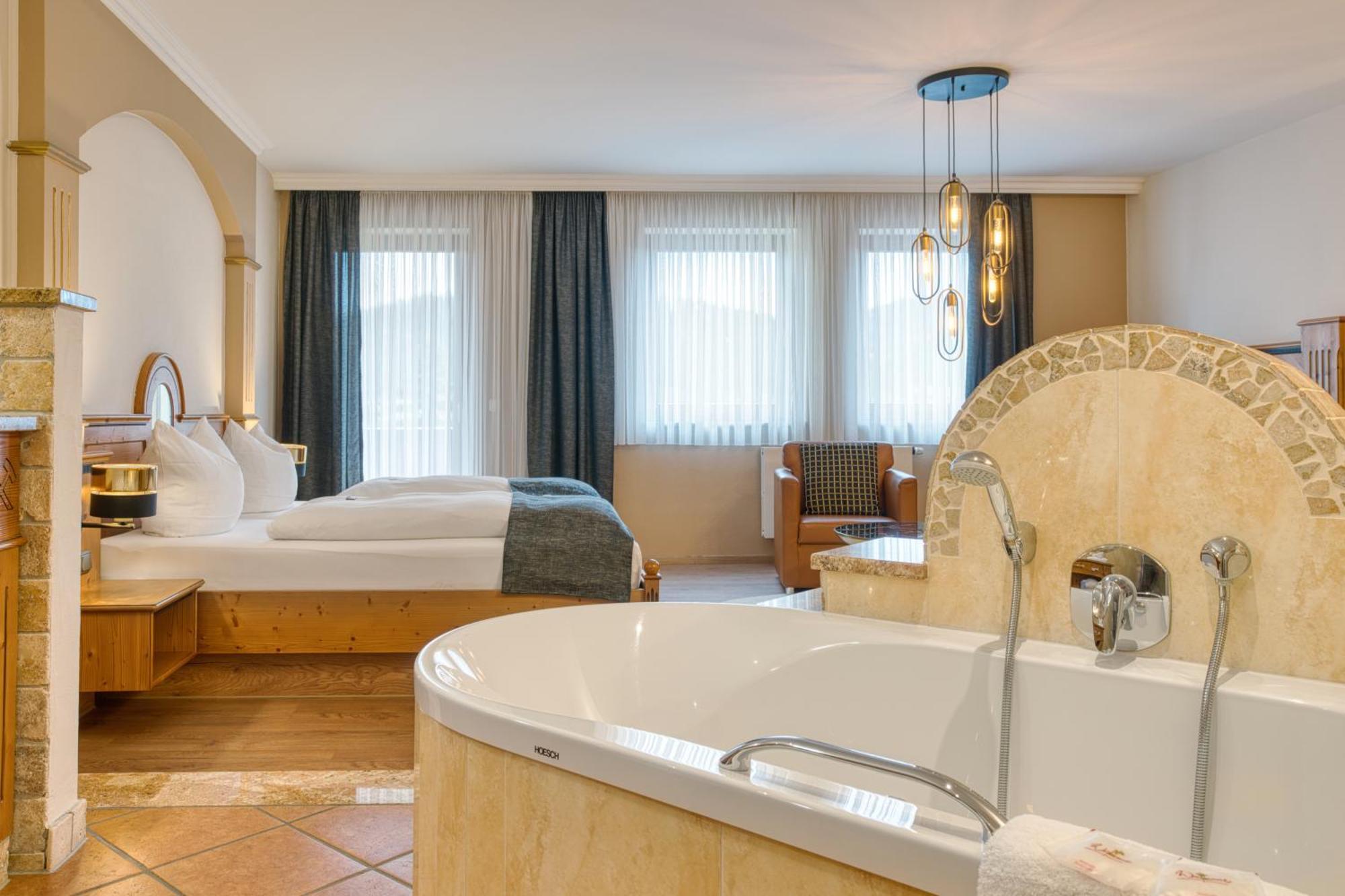 Kristall- & Vitalhotel Bergknappenhof Боденмайс Екстер'єр фото